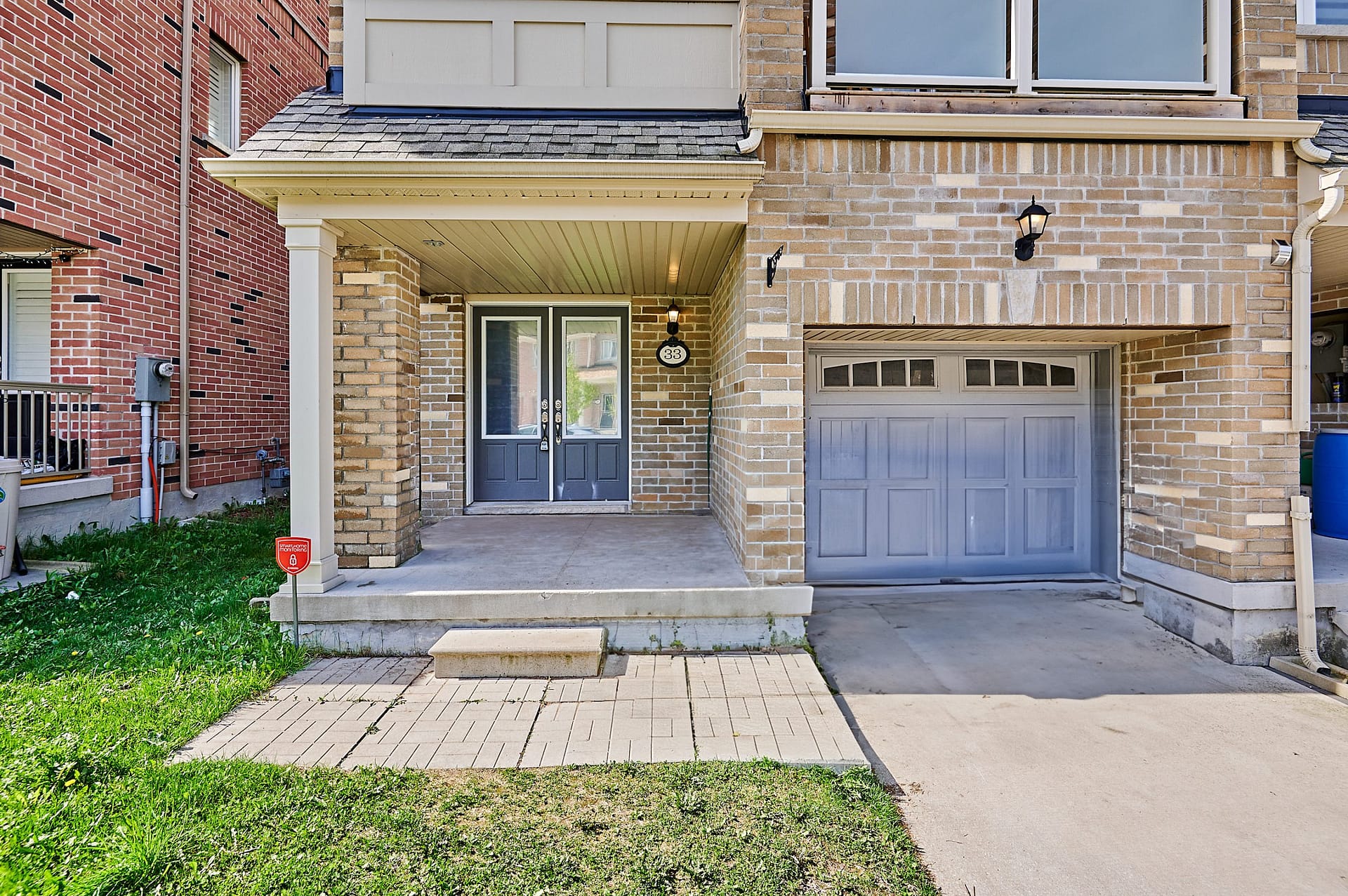 After: Same GTA townhouse exterior cleared for MLS listing photography