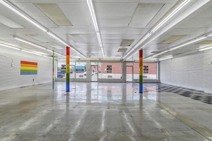 Vacant room before AI-assisted Virtual Staging